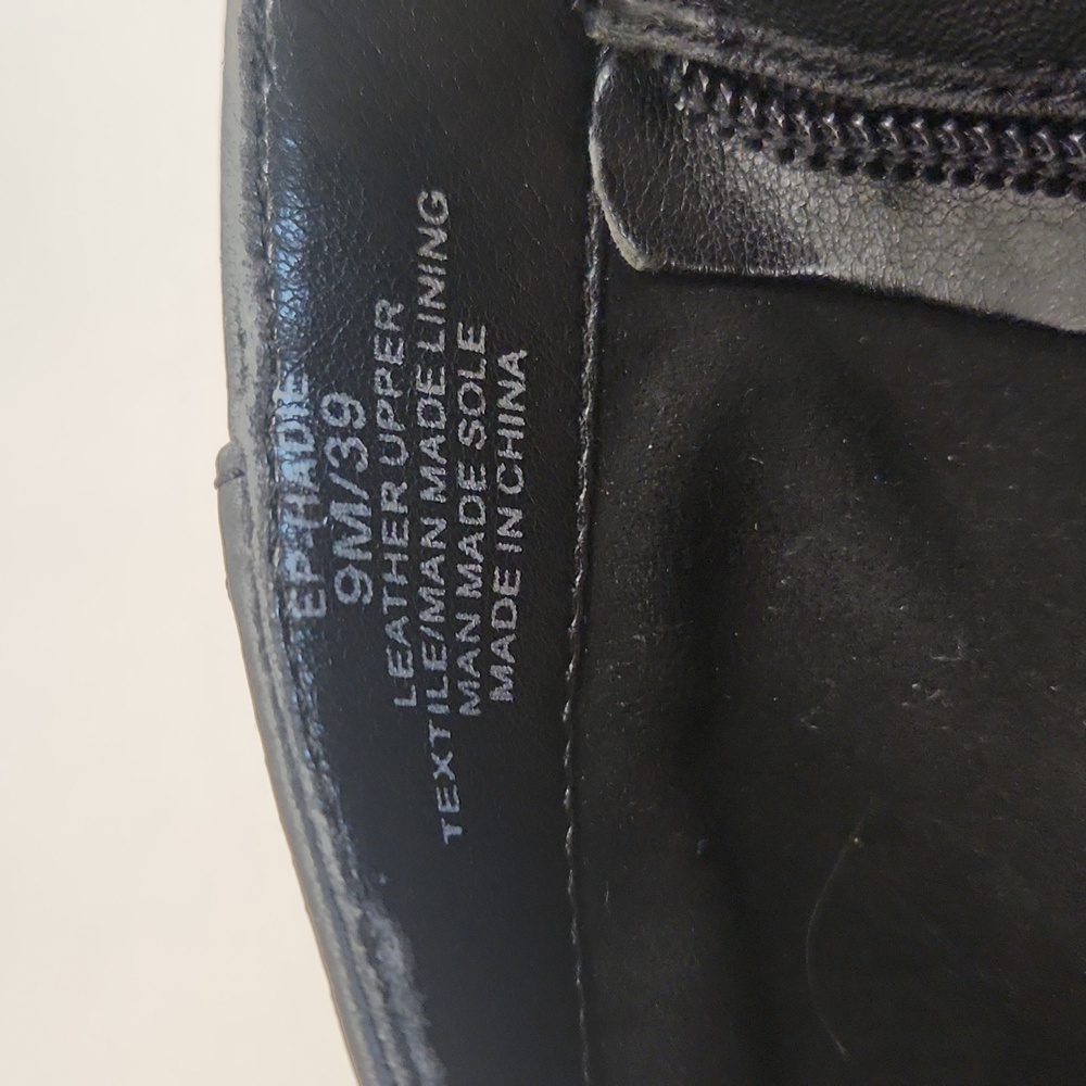 Enzo Angiolini Hadie Black Booties With Frosted Lucite Heels. Size 9 - Picture 12 of 12